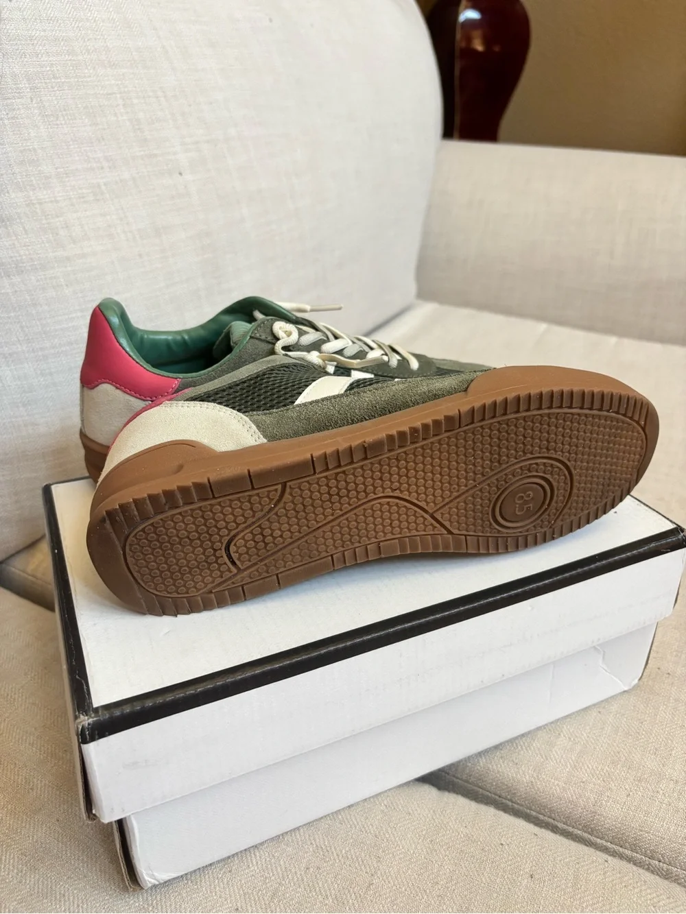 Steve Madden Verdict Sneakers Green Multi Gum Sole Size 8.5 NIB